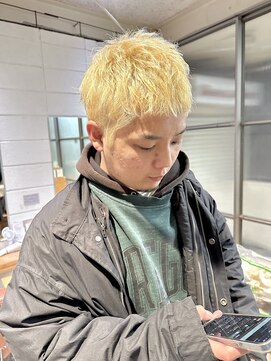 リンネ(Lin'ne) ホワイトブロンド×ボウズ