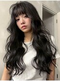 コテ巻き風パーマ/ロングパーマ/レイヤーカット/黒髪/透明感