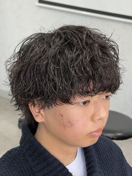 ウノ(U.No.) シャドウパーマ