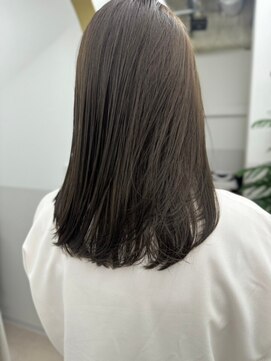 ロウ 町田(ROW) 働く大人女性の為のカット×カラー【ROW町田】