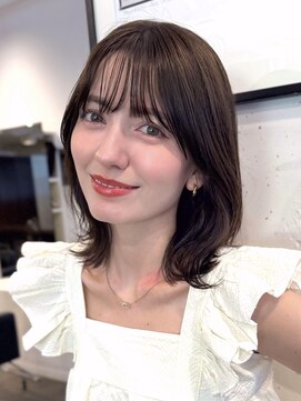 アビー(ABBEY) くびれボブレイヤーボブ顔まわりレイヤーミディアムボブボブ