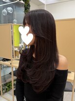エイトヘアー(8 HAIR)&nbsp;レイヤーカット バーガンディーカラー ブリーチなし