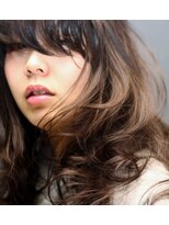 カイワ Kaiwa&nbsp;アンニュイなロングふわふわウェーブ