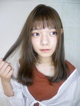 シュシュ(shushu) 毛先ワンカールで上品ロング　【有海一生】