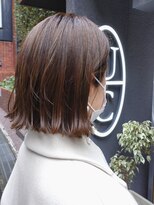 ウィーク 梅田(UiiC)&nbsp;大人ココアベージュ◆アゴラインボブ【uiicumeda sachi】