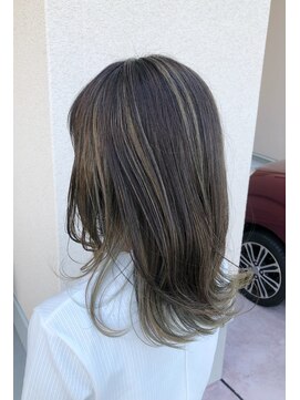 シャメル(Chamel) バレイヤージュ&エアタッチで透明感UP☆20代30代40代