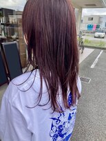 リリィ(LILY)&nbsp;レイヤーカットでピンクブラウンカラー