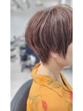 e.m.a プレミアムビューティーサロン 栄駅店(e.m.a PREMIUM BEAUTY SALON) ハンサムショート