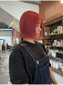 ケアブリーチチェリーピンク切りっぱなし前下がり外はねボブ韓国