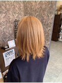オレンジベージュ