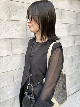 フィーカ(Fiika) 顔周りカット/顔周り/おくれ毛/切りっぱなし 肥後橋/本町】