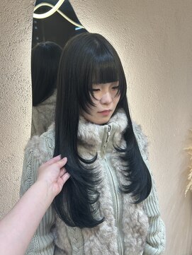 ジーナ センター北(Zina) 顔周りレイヤー×艶髪ブルーブラック