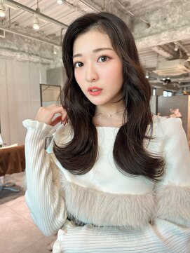 シェリム 栄(CHERIM) 美髪なみ巻きスタイル