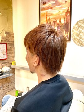 スギモト(Sugimoto) えりあし長めの明るめカラー