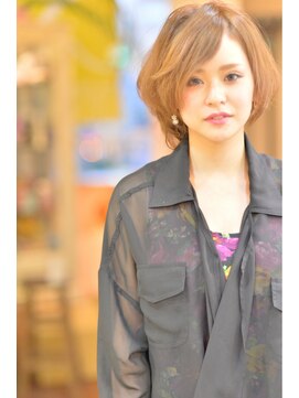 ナナナ パレナ 大津膳所店(nanana parena) ハイトーンのショートボブで魅せる【nananaparena】