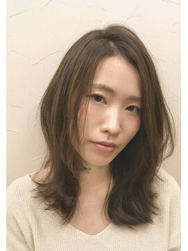 ルーツマーチン(ROOTSmartin) 外ハネミディ