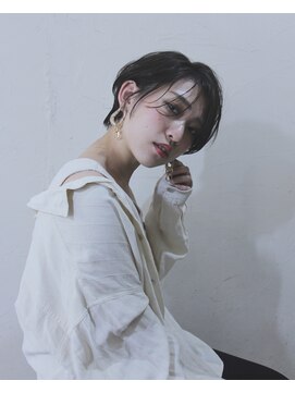 インス(ensue) ◇ハンサムショート20.30.40代人気サイドひし形◇中島