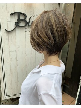 ブルーム コスタ(Blume COSTA) イルミナカラー×大人くびれショート