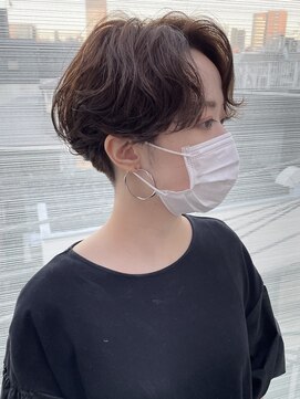 エムクランメイクス 原宿 表参道(m.clan MAKE'S) 大人かわいいマッシュショートハンサム前髪フェザーバングボブ