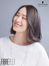 テレビで話題! 【 脱白髪染め 】 白髪は活かす時代!ケアブリーチ「ファイバープレックス」でハイライト!