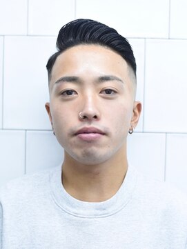 メリケンバーバーショップ コウベ(MERICAN BARBERSHOP KOBE) サイドパート