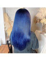 ヘアーデザインルアナ(Hair design Luana.) 青味を強めブルーカラー