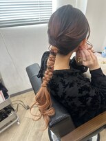 エンリー(ENlee)&nbsp;【白鳥未来】タイトポニーアレンジ