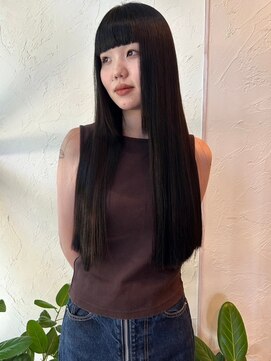 バディヘア アムル(BUDDY HAIR amour) 【栄　矢場町　大須】 ストレートスタイル　シンプルストレート