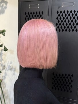 ヲタク(wotaku.) ペールピンクコーラルピンクホワイトカラーハイトーンボブ暖色