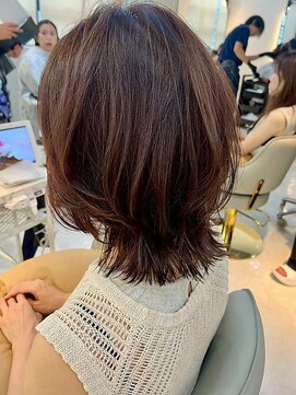 リコバイアフロート(riko by afloat) ウルフ/レイヤーボブ/ハイライト/ミディアム/ブラウン