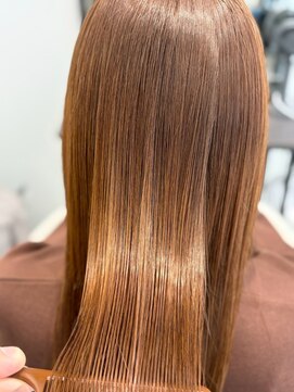 ルスリー 横浜店(Lsurii) 横浜駅/髪質改善縮毛矯正/黒髪/小顔