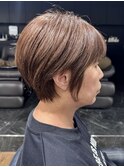 マッシュショート　グレージュ　白髪ぼかし　脱白髪染め　
