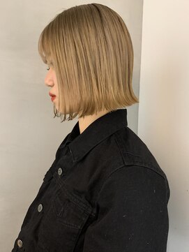 ジーナ(XENA) ブロンドベージュ