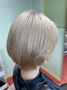 エマ(emma) ホワイトシルバー！