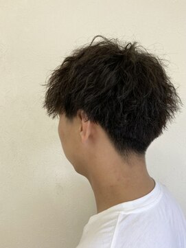 マーシュ(marshu) 【marshu  OSAKA Style】ツイストパーマ×刈り上げ