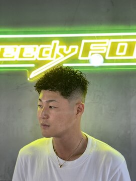 グリーディーフォックス 代々木(Greedy FOX) かき上げヘア/サイドパート/韓国マッシュ/フェードカット/代々木