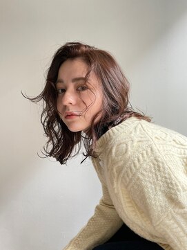 エイチ(H) 30代40代ミニウルフカットショートボブセミロング前下がりボブ