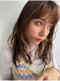 顔まわりレイヤーでオシャレに♪インナーカラー