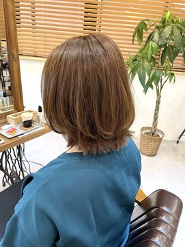 チリンバイロストシティー(Chillin by LOSTCITY) くびれボブ