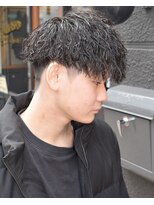 フリーク バーバーショップ 都島店(FREAK BARBER SHOP) 黒髪王道ツーブロックモテマッシュツイストスパイラルパーマ
