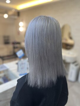 ラビス クローバー(Lovis clover) ホワイトシルバー