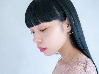 ココ 鷹匠(COCO)の写真/透明感とツヤの出る【艶カラー（白髪染め）】が好評◎オーガニックカラー使用。繰り返し染めても美髪に。
