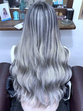 ブレイズヘアー(BLAZEhair) 【ブリーチ２回以上必須】ホワイトベージュバレイヤージュ