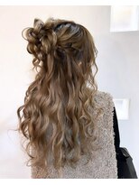 ワンス バイ エメ(ONCE by am'e)&nbsp;ハーフアップ