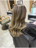 バレイヤージュ、ハイライト、レイヤーロング、グレーベージュ
