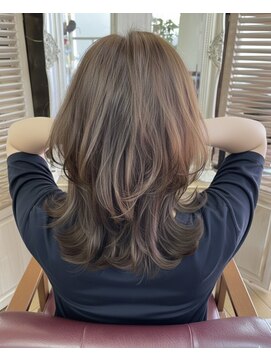 アリスバイアフロート 自由が丘(ALICe by AFLOAT) レイヤーカット