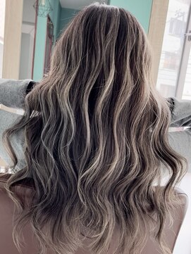 モルト 麻生(molt) バレイヤージュ　レイヤーカット