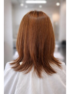 ミルキィ 五条店 ショート/ベージュ/ブラウン/50代/40代/うねり/ボブ/細毛/広がり