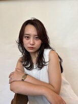 トリッカ シブヤ(TRICCA SHIBUYA)&nbsp;くびれセミロング/外ハネレイヤー/小顔カット
