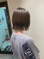 イルダバイグラッシー センター北(iluda by glassi)&nbsp;切りっぱなしボブ【中村隆寛】